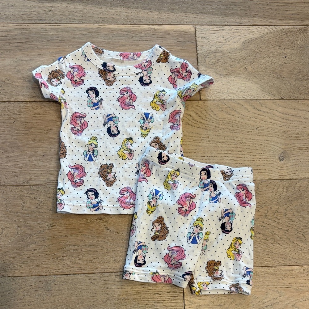 GAP White Kids Pajama Set with Multicolor Disney Princess Prints